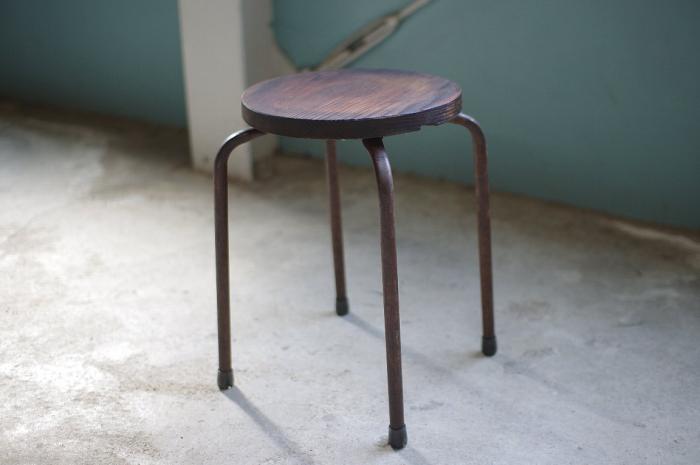 古材と鉄脚のスツール▼アンティークチェアカフェ丸椅子工業系